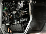 ご納車までに、弊社サービススタッフによる点検整備を行い、バッテリー、エンジンオイル、オイルエレメント、ワイパーゴムを交換し、ブレーキを分解、摩耗等を確認、必要であれば交換、安心してお乗りいただけます!
