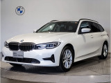 BMW 318iツーリング アルピンホワイト☆全周囲カメラ☆純正地デジ☆純正HDDナビ☆アクティブクルーズコントロール・ハンズオフ☆電動トランク☆LEDヘッドライト☆衝突軽減ブレーキ☆純正17AW☆