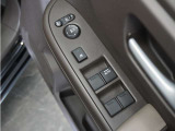 ◆パワーウィンドウスイッチ◆運転席から全席の窓の開閉操作を行うことが出来いつでも換気ができます!