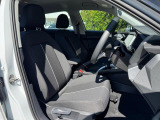 人間工学に基づいて設計されたシートは車のもっているドライビングフィールを存分にドライバーに伝えてくれるクオリティの高い仕上がりとなっています。