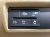 DSC(横滑り防止装置)OFFに旗印が付いている【DSCトラック】モードは、サーキットなどでスポーツ走行する時に、DSCの作動頻度を抑え、車両の横滑りを許容するシステムです。