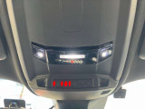 タッチ式のLEDルームランプ。