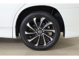 純正17AW!タイヤサイズは205/55R17になります♪