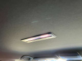 ルームランプはLEDランプで上質な空間を演出しています