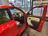 ルノー NT 販売の公式YouTubeチャンネルにて、このお車の詳細な内外装・コンディションを紹介した「在庫車紹介動画」を公開しております!ぜひ「ルノー NT 販売」でYouTubeを検索して動画をチェックしてみてください