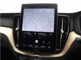 Googleのアプリとサービスがビルトインされ、スマホと同じように車両を直感的に操作できます。Googleマップが統合されており、リアルタイムの交通情報、音声操作によってより早く目的地に到着できます。