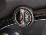 ★他府県の御客様も大歓迎!☆お勧めの1台!早い者勝ちです!☆車両詳細はMINI NEXT箕面店迄!★