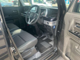 運転席足元