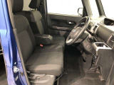 【運転席・助手席】です!実際お座りいただくのが分かりやすいと思いますので、ぜひお気軽にご来店ください♪状態もいいですよ☆