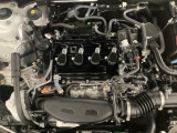 エンジンルームとてもきれいです。エンジンの調子も好調ですよ!
