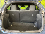 普段のお買い物や通勤、送迎等に十分な荷室スペースを確保しております。セカンドシートを倒すと、大きな荷物の積載も可能です♪
