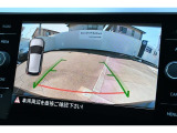【リヤビューカメラ(Rear Assist)】後方確認や障害物検知をアシストし、安全な駐車をサポート。