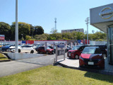 できる限り多くの情報掲出を心がけておりますが、遠方でご来店、現車確認の難しい方はお気軽にご連絡ください。必要に応じて追加で画像をお送りすることも可能です。