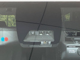 【トヨタセーフティセンス】走行中に前方の車両等を認識し、衝突しそうな時は警報とブレーキで衝突回避と被害軽減をアシスト。より安全にドライブをお楽しみいただけます。