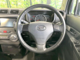 【純正革巻きステアリング】上質な革を使用することで、手にしっかり馴染みとても運転しやすいハンドルです♪