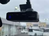 <ドライブレコーダー>初めから付いていると嬉しいアイテムですね!運転状況を映像と音で記録できナビにも連動しているので便利です。