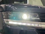 【LEDヘッドランプ】明るいライトが夜間の安全運転をサポートします。消費電力も少なく長寿命です。