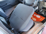 運転席シートにはシートバックポケットを装備☆