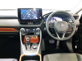 分かりやすく操作しやすい運転席まわりです☆