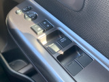 パワーウィンドウです!運転席でラクラク操作!運転席以外からの開閉を防ぐボタンが運転席にのみございますので、一緒に乗っているお子さんやワンちゃんが開けてしまう心配もございません!