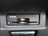 音声案内タイプETC2.0装備☆ビルトインタイプのETCですので、インテリアの邪魔をしません!ETCがあれば、キャッシュレスで料金所をノンストップで通過できます。
