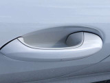 車両の詳細、ご質問につきましては、営業スタッフまでお気軽にご連絡下さいませ。遠方のお客様には実車の詳細動画送信も承ります。お問合せをお待ち致しております。