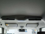 【サーキュレーター機能】広い室内の冷暖房を素早く後席側に送ります。