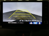 リアカメラ付きで後退時も安心です。
