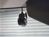 ◆ドライブレコーダー◆映像・音声などを記録する自動車用の装置です。 もしもの事故の際の記録はもちろん、旅行の際の思い出としてドライブの映像を楽しむことができます。
