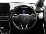 各操作スイッチなどもハンドルから手を放すことなく操作可能で安全運転に支援いたします!