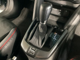 全てのトランスミッションのメリットを兼ね備えた理想的なAT、それがSKYACTIV-DRIVE(スカイアクティブドライブ)。「滑らかな変速」「ダイレクト感のあるシフトフィール」そして「低燃費」が特長です!