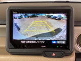 後方確認はバックカメラにお任せ♪後退時に便利で、駐車が楽になります♪