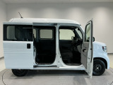 車を初めて購入されるお客様や、車にあまり詳しくないお客様にもわかりやすく丁寧に説明させて頂きます♪