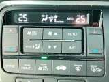 オートエアコンで車内を快適な温度にコントロール★