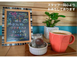 女性スタッフも在籍しておりますので、女性の方でも気兼ねなくご相談下さい。カフェ感覚でお話いただける店内になっております♪