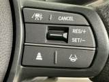 クルーズコントロールを装備しています。高速道路などで一定の速度で走ってくれるので運転が楽ですよ!速度を設定できますので、スピードの出しすぎにも注意できます。