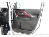 運転席ドア。除菌、消臭済です。
