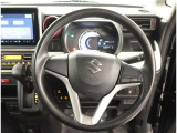 ハンドルから手を放さずに操作出来ますので、安全運転にもつながりますね