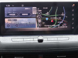 【メーカー純正12.3型ナビ】インテリアに溶け込むスタイリッシュな「専用設計」メーカーナビを装備♪視認性や操作性など基本性能にも優れ、より上質なカーライフをお楽しみいただけます。