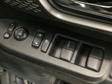 ご契約の流れは、当店のスタッフがわかりやすく説明いたしますのでお気軽にお声かけください!