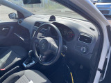 ポロ TSI コンフォートライン ブルーモーションテクノロジー 修復歴無し
