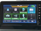 ディスプレイオーディオ装着車です。ラジオ、Bluetoothオーディオ、ミュージックプレーヤー接続など多彩なオーディオ機能を搭載♪