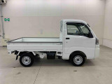 軽自動車、小型車を中心に常時300台展示車を御用意させて頂いております