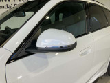 自動防眩 ヒーター内臓 LEDウィンカー内臓ドアミラー 自動防眩はミラーに無段階に反射率を調整し後続車の眩しいライト反射を軽減し夜間の安全な運転に貢献します。