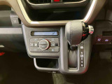 納車前にはプロのメカニックが、各部の点検を行います。ディーラーにしか出来ない品質、そしてサービスできっと満足していただけると思います!