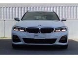 ドイツ本社と同様の教育を受けたBMW専門のメカニックが、徹底的にチェック致します。その保証料が車両本体価格に含まれております。0078-6002-582225 BPS姫里へ