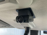 車内用ドライブレコーダーがついています。