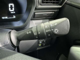 【オートライト】車外の明るさに応じて自動的にライトの点灯・消灯をしてくれます