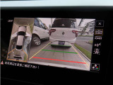 アラウンドビューモニターを装備。車両を上から見下ろしたような映像で、駐車や狭い場所での取り回しをサポートします。