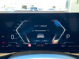 見やすいレイアウトにまとめられたインフォメーションディスプレイ。運転中に集中しながら必要な情報を把握することができます。